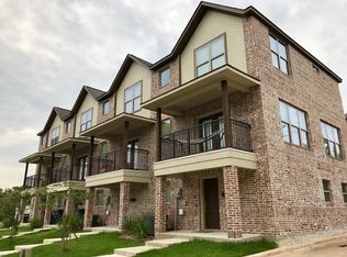 1454 Puryear Dr, College Station, TX 77840