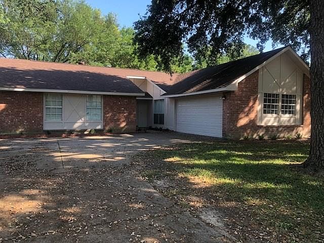 1st image of 15331 Meadow Village Dr