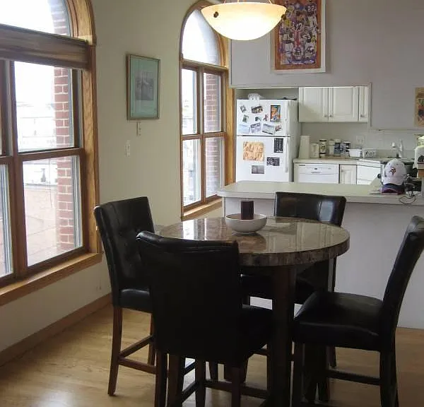 1166 W Grand Ave #3 — Photo 9