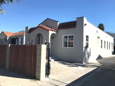 2750 S Cochran Ave, Los Angeles, CA, 90016