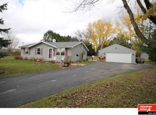 1717 Springbrook Rd, Omro, WI 54963