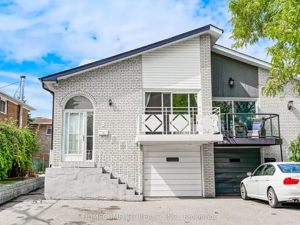 8 Topaz Gate, Toronto, ON M2M 2Z7