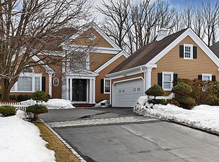 45 Claridge Cir, Manhasset, NY 11030