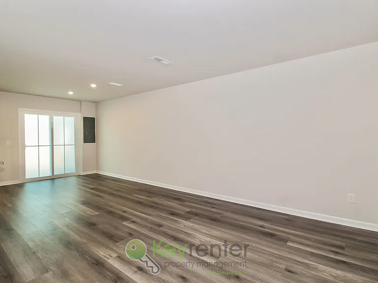 3198 NW Edgemead Cir #D — Photo 9