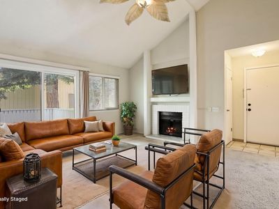 2280 Hurley Way APT 64, Sacramento, CA, 95825
