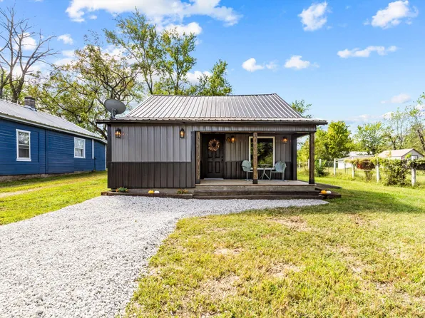 630 W North Street, Mountain Grove, MO 65711