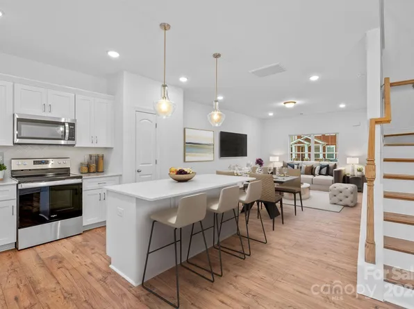 55 Walnut Springs Dr #19-C, Asheville, NC 28804