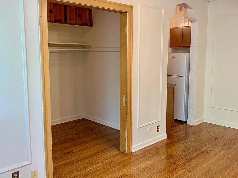 644 West Surf — Photo 31