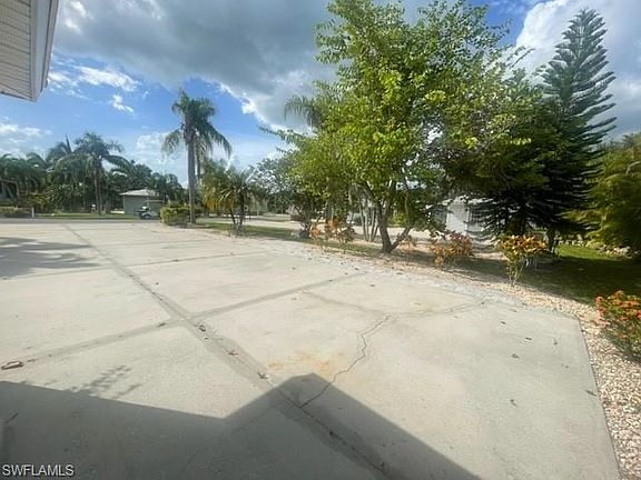 5th image of 5940 maplewood CT