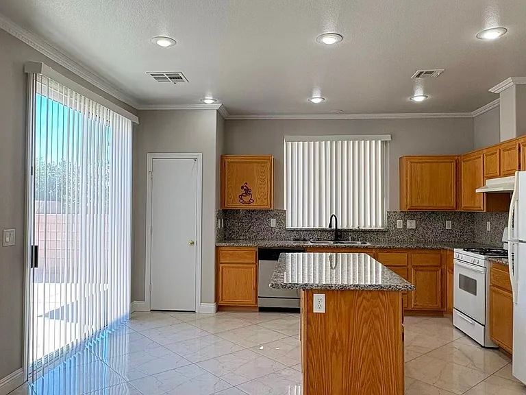 8492 Indigo Harbor Ave — Photo 3