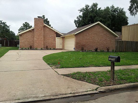 2nd image of 15906 Red Willow Dr