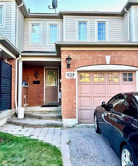 12 Bonello Cres — Photo 1