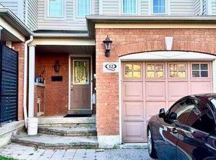 12 Bonello Cres, Whitby, ON L1R 3N6