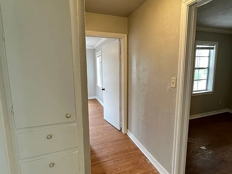 313 W Peach St — Photo 9