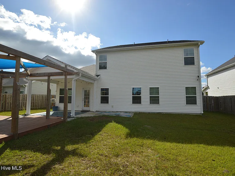 122 Permeta Dr — Photo 41