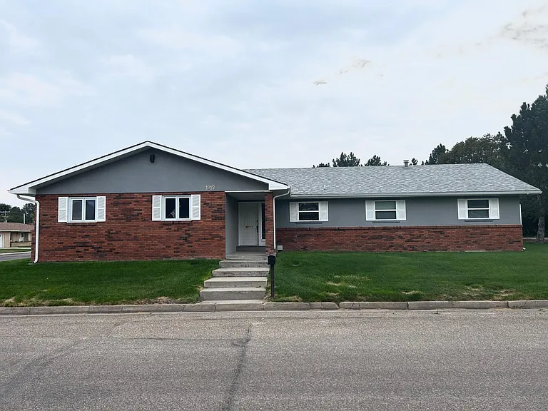 1819 Senter Ave — Photo 15