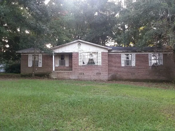 2813 Longleaf Dr, Mobile, AL 36693