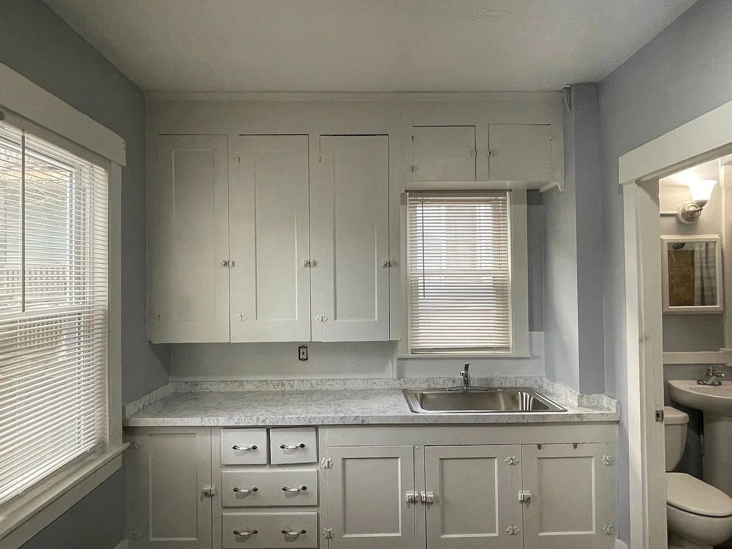 202-204 Douglas St. — Photo 3