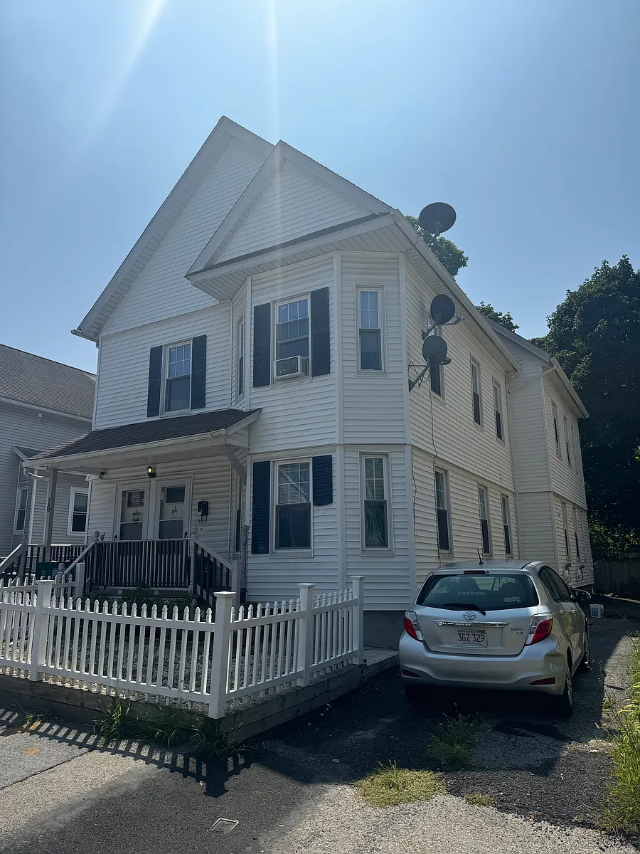 Building Photo - 16 McKinley Rd #2