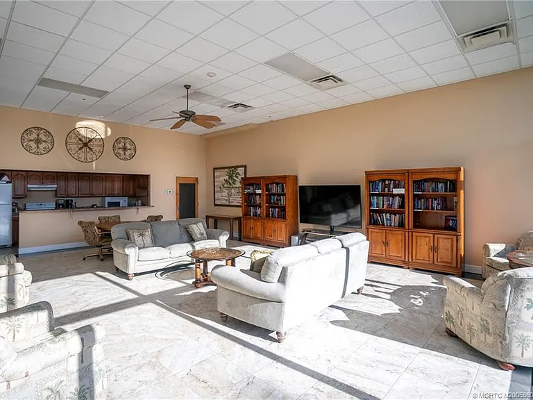 10410 S Ocean Dr #209 — Photo 43