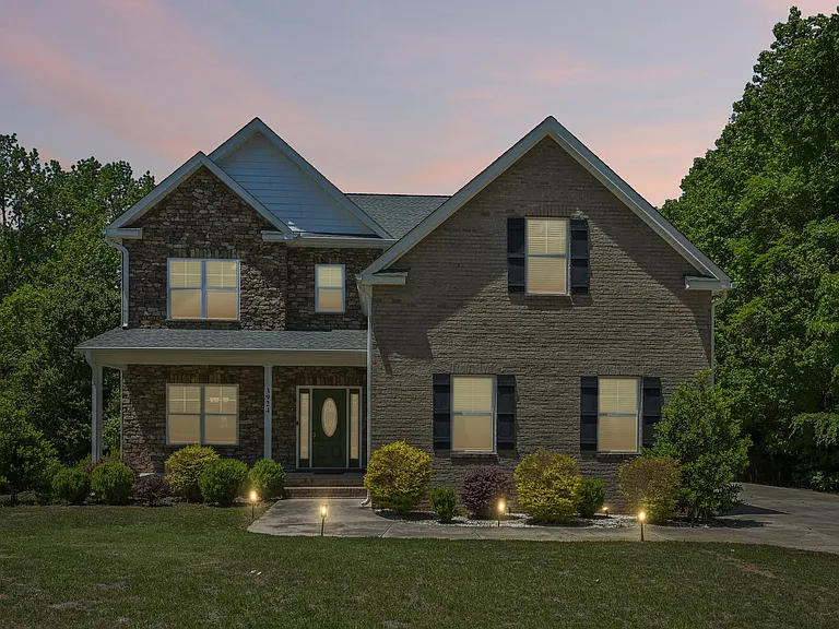 3924 Fox Grove Trl — Photo 18