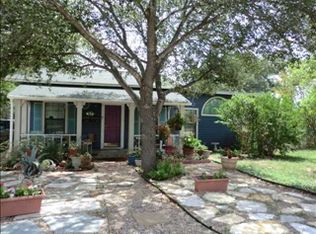 410 Trinity St, Lockhart, TX 78644