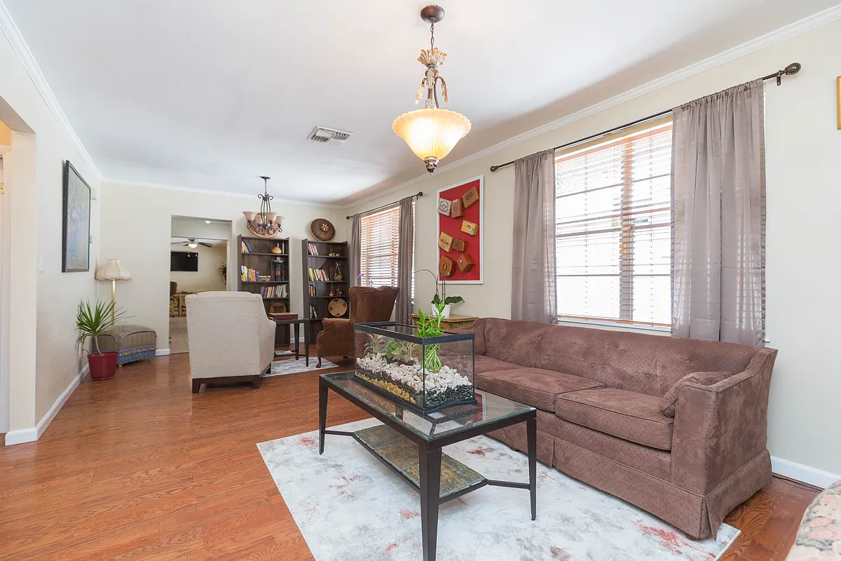 Building Photo - 2504 12th Ave