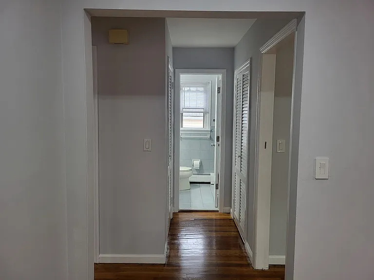 207 8th St #2F — Photo 6