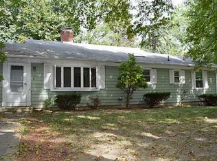 179 Wampanoag Rd, Warwick, RI 02818