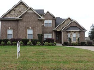 136 Bainbridge Dr, Clarksville, TN 37043