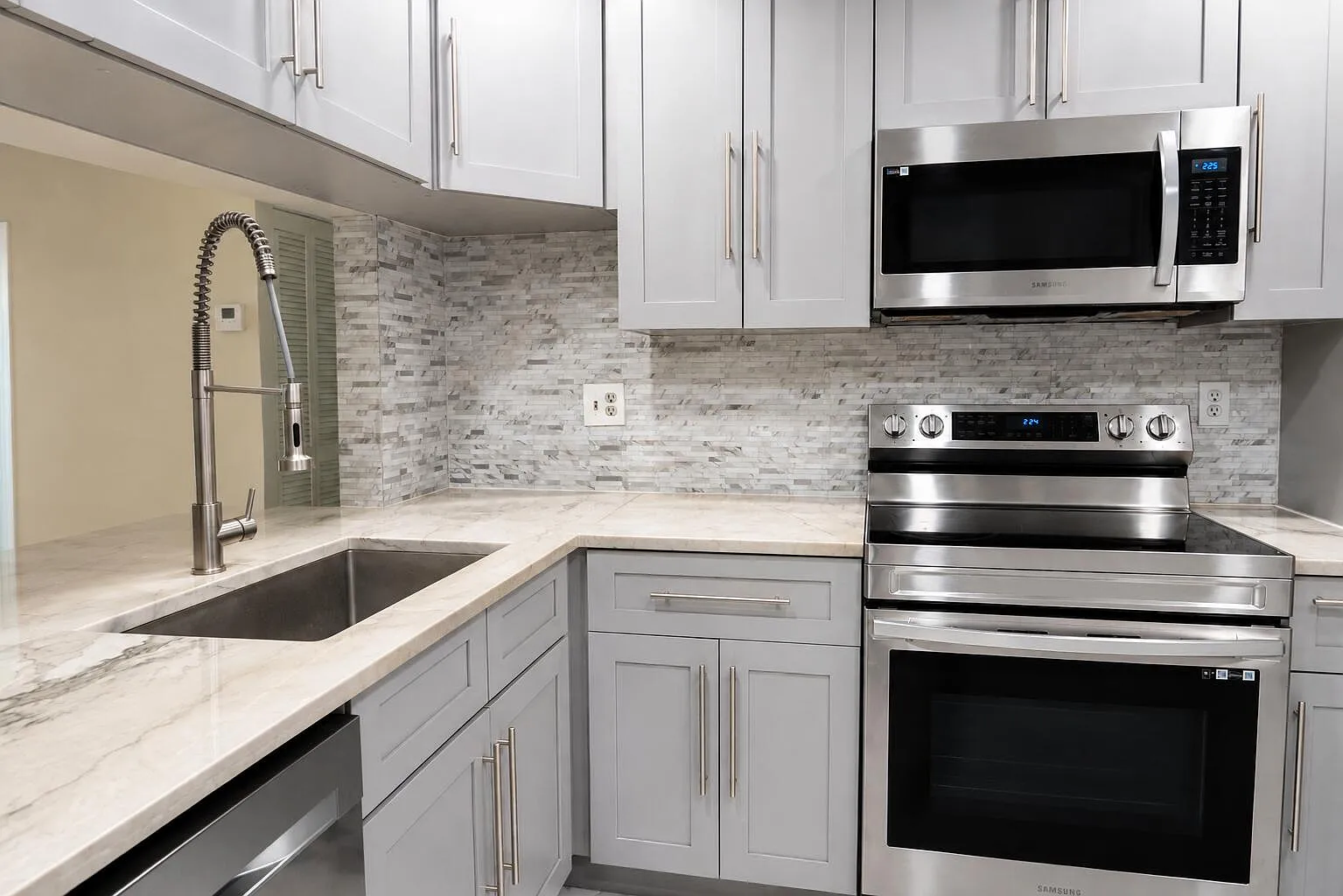 3 bed, 2.0 bath, $2,850 — Photo 3