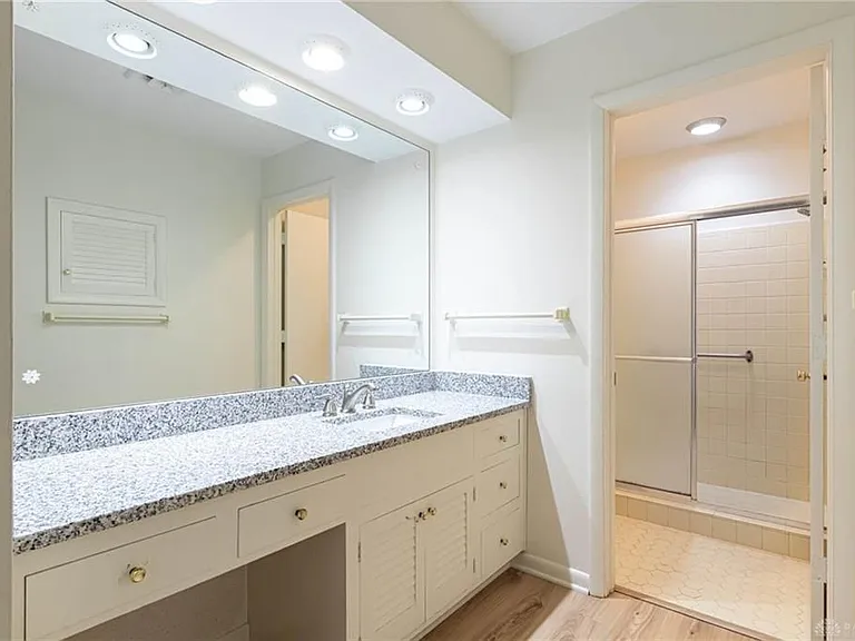 3401 Southdale Dr #5 — Photo 10