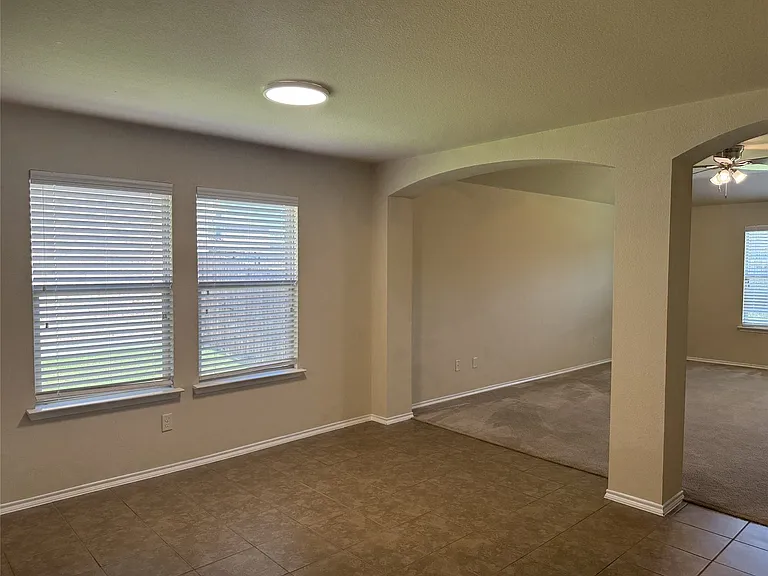 327 Elam Dr — Photo 12