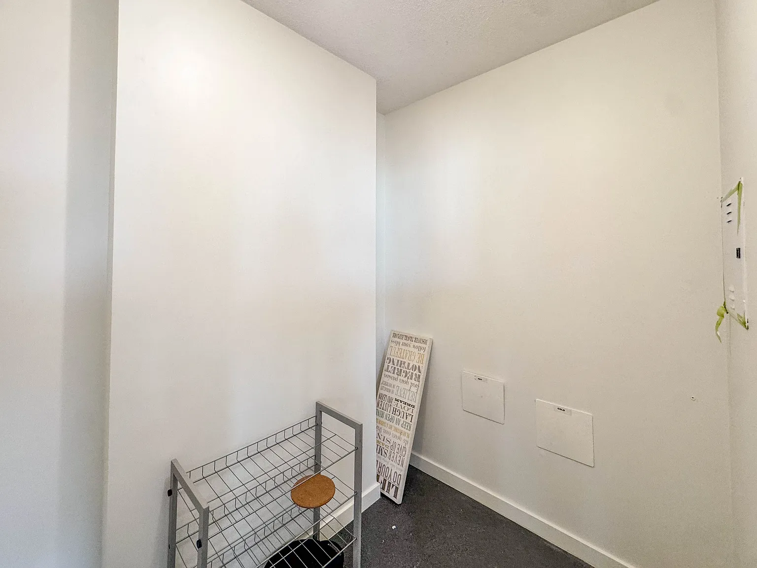 2 bed, 855 sqft, $3,600 — Photo 4