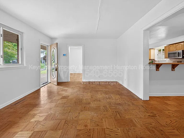1611 Modoc Ave — Photo 6
