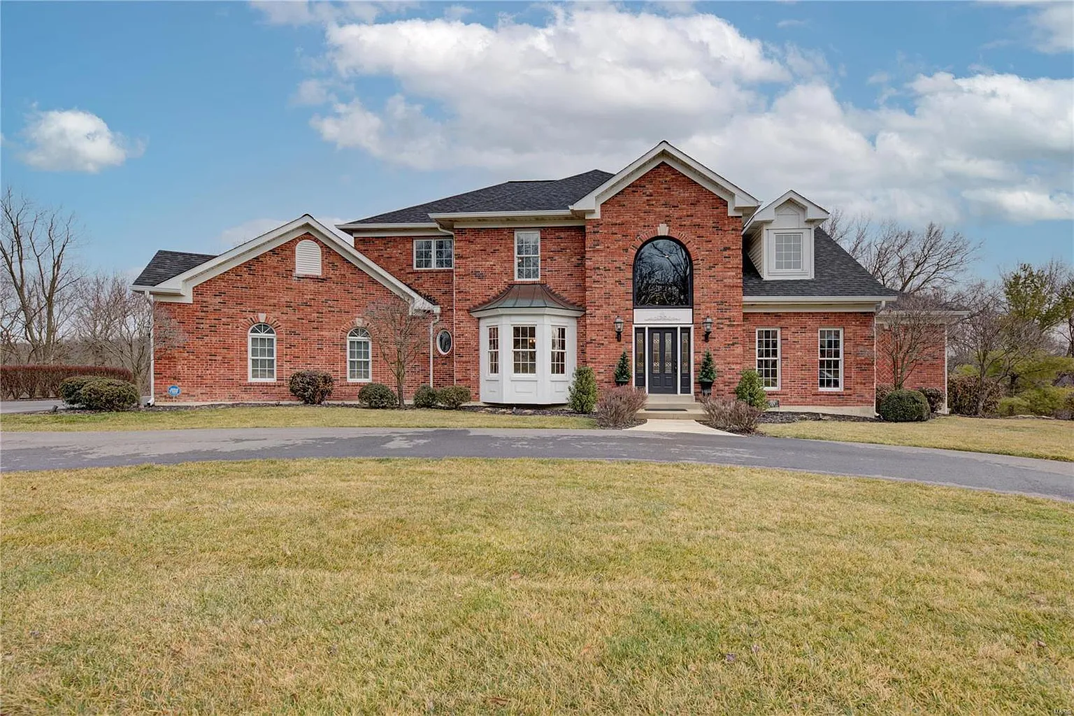 724 Deer Vue Ln photo 1
