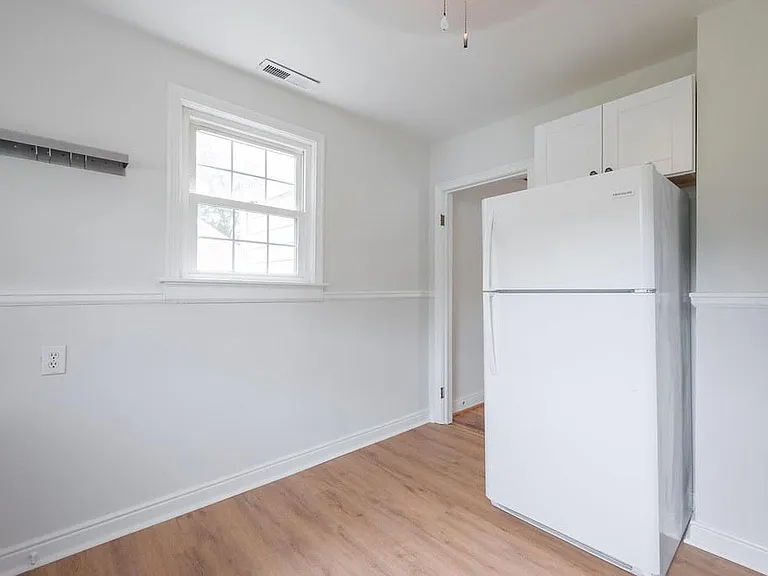 6408 W Grace St — Photo 11