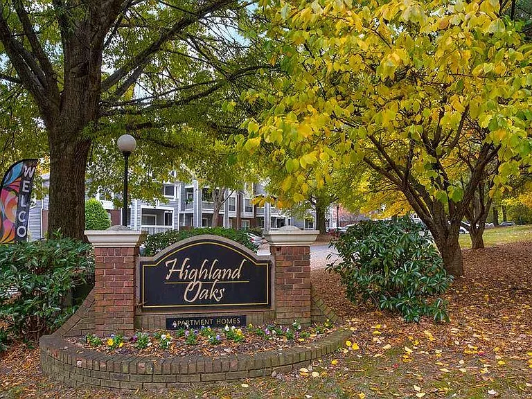 Highland Oaks Apartments — Photo 33