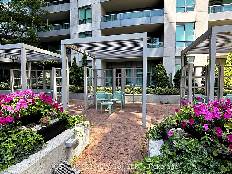 25 Lower Simcoe St #808 — Photo 30