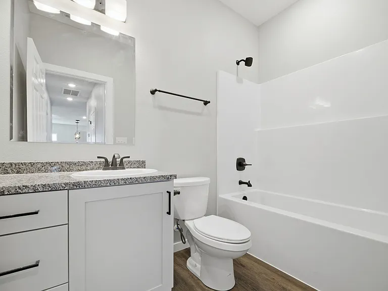 109 Bailey Dr — Photo 10