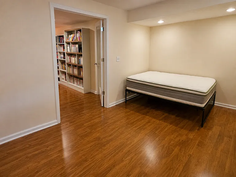 39710 Alsace Ct — Photo 41