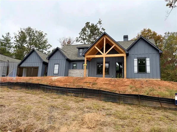 3 Blue Mountain Rd, Morganton, GA 30560