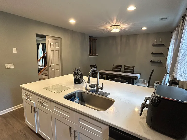 448 Saint Giles Ct — Photo 6