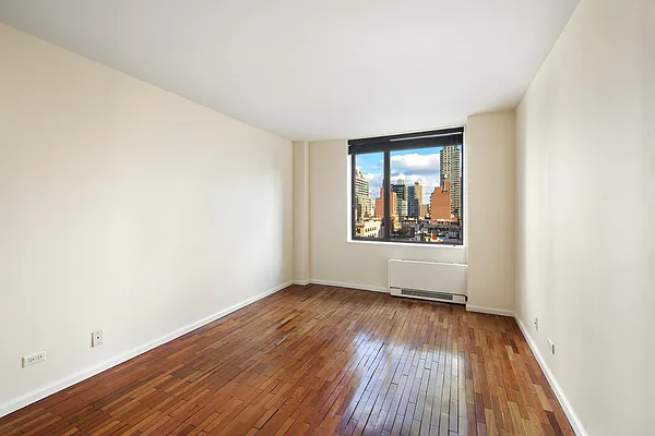 Rented by Compass | media 9