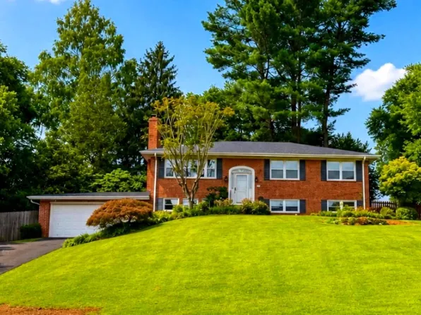 1036 Carper St, Mc Lean, VA 22101