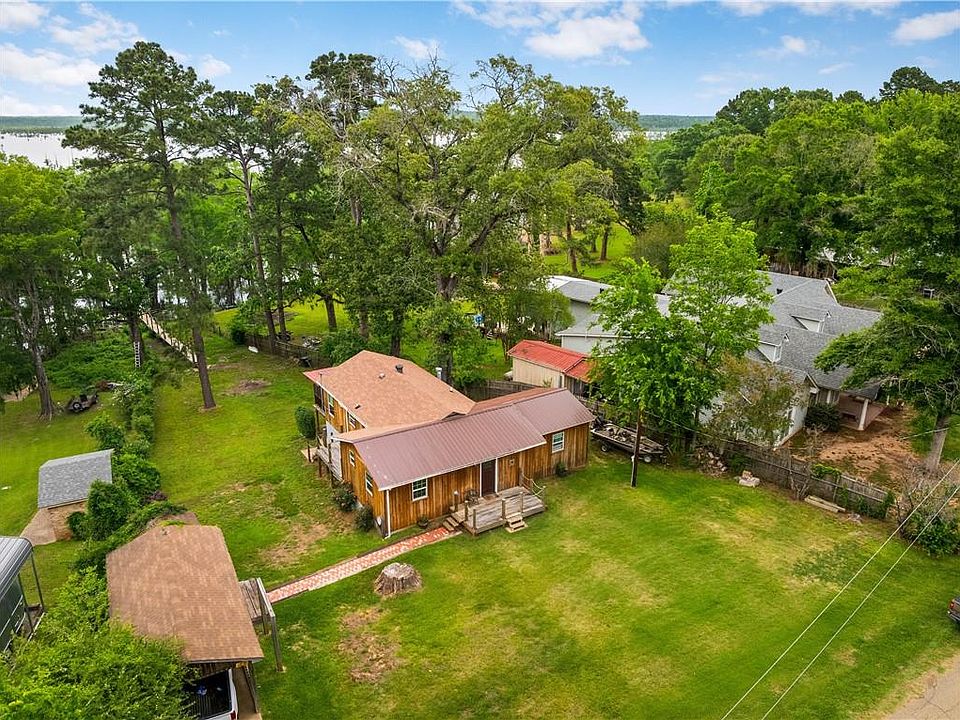 1st image of 429 Pardee Rd