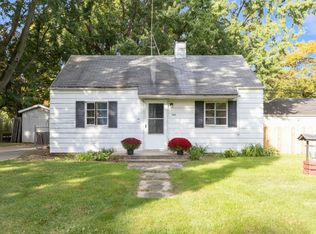 2402 Virginia Rd, Benton Harbor, MI 49022