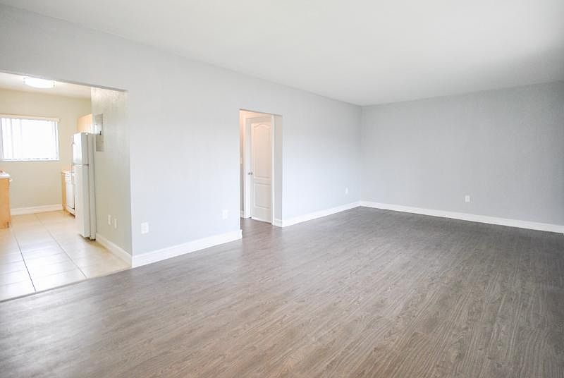 1st image of 10200 E Bay Harbor Dr
