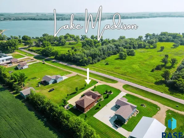 6463 Christiansen Ln, Wentworth, SD 57075