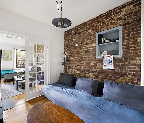 Rented by Compass | media 2